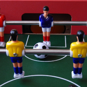 Tischfußball, Kickern, Wuzzeln, Foosball