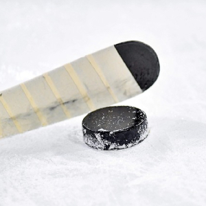 Tischeishockey